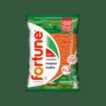 Fresh, high-quality Masoor Dal (1kg) in a transparent pack